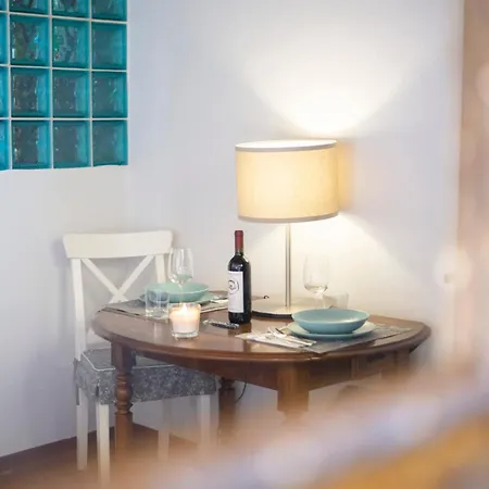 Apartment- 200m Dal Mare * 리오마리나