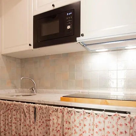 Apartment- 200m Dal Mare 아파트 리오마리나